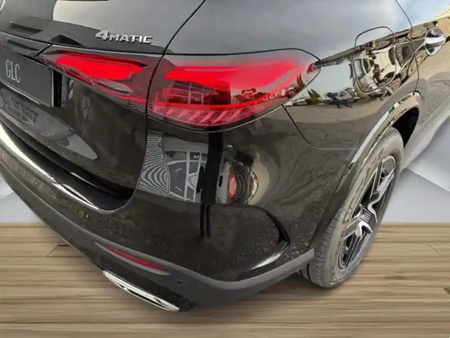 Mercedes Glc 300 e  hybrid eq 4matic am — photo 11
