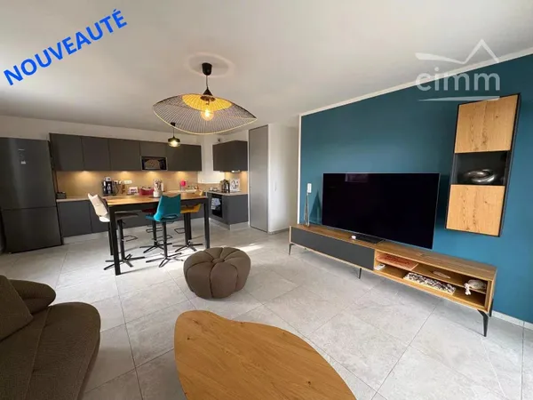 T3 haut standing avec garage, parking, box et terrasse de 30 m²