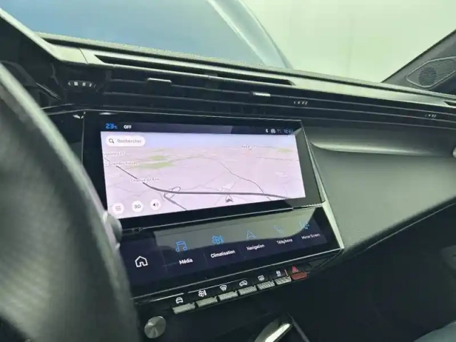 Peugeot 408 phev 225 e-eat8 — photo 61