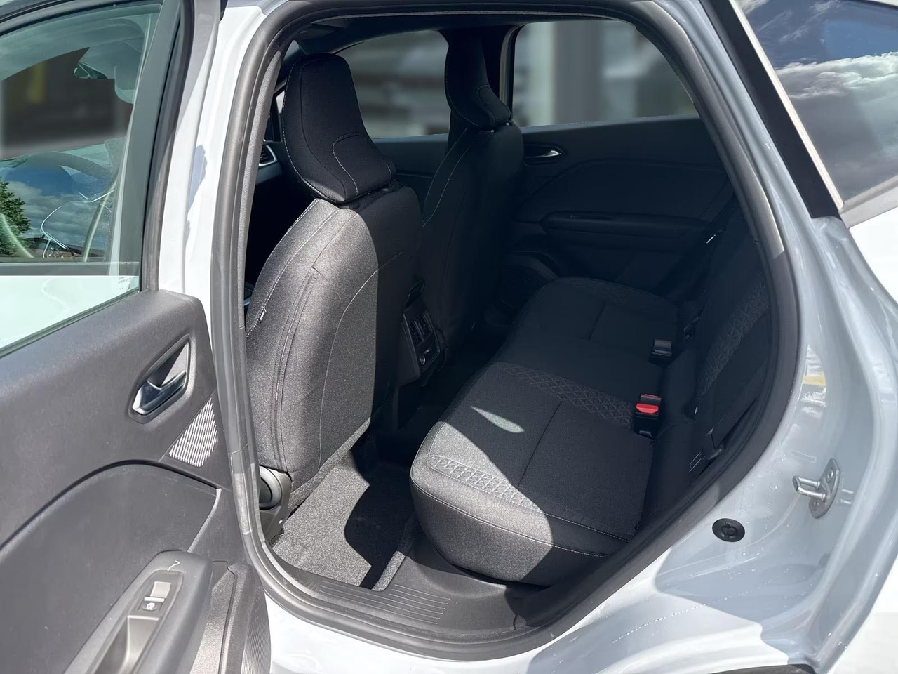 Renault Captur — photo 5
