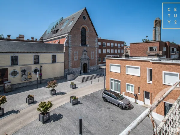 Appartement 7 pièces 151 m²