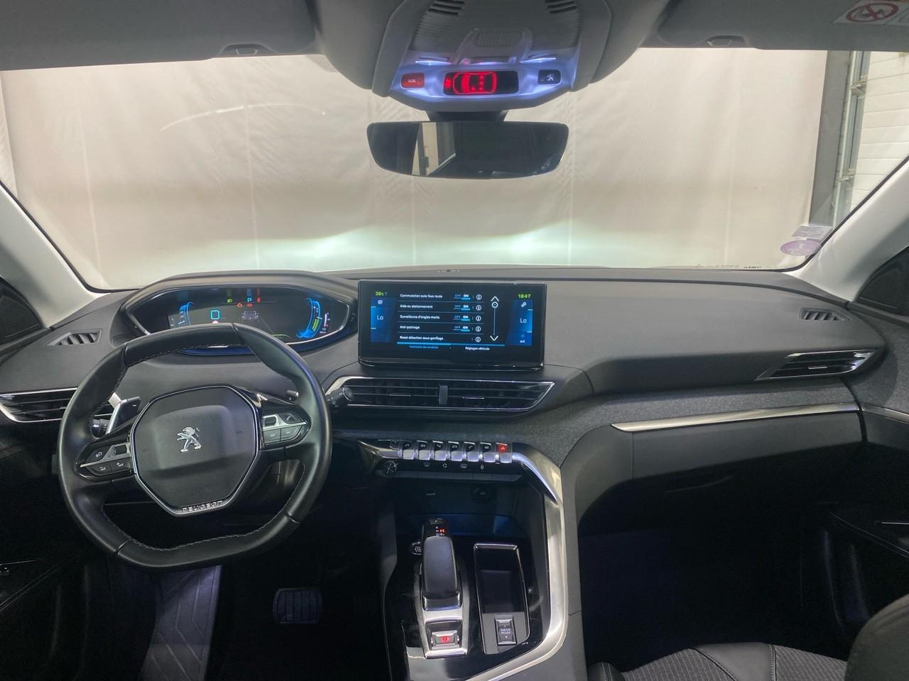 Peugeot 3008 hybrid 225 e-eat8 allure pack — photo 12