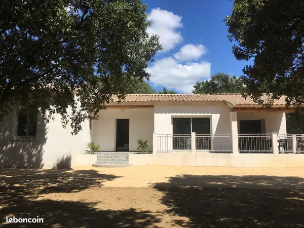 Maison plain-pied 130 m2 près d'Uzès
