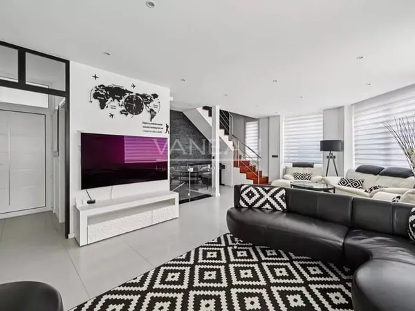 Appartement 7 pièces 129 m²