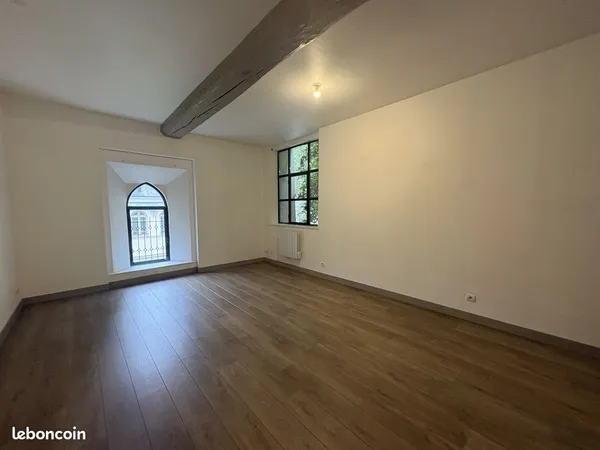 Studio 2 pièces 53 m²