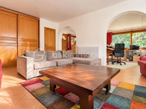 Maison individuelle - 4 chambres - Jardin