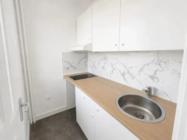 Studio 1 pièce 24 m²