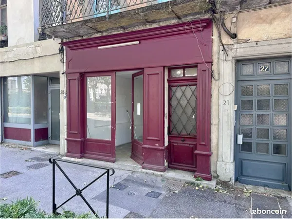 Local commercial excellente visibilité