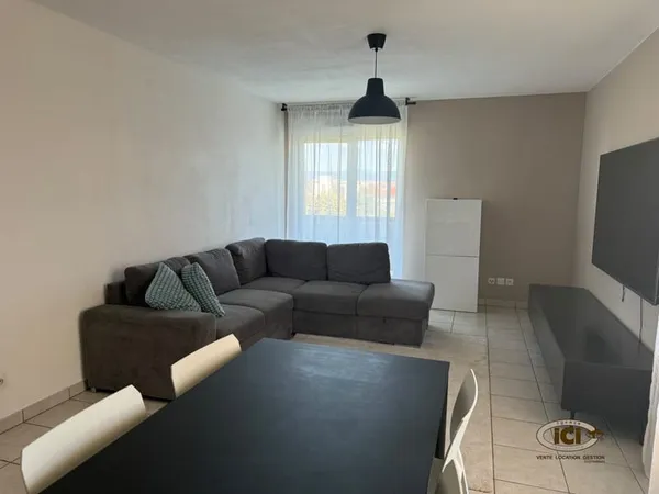 Superbe T2 Meublé avec parking en sous-sol