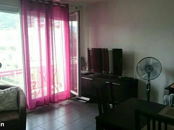 Appartement de 3 pièces, 55m2 avec balcon à Meylan