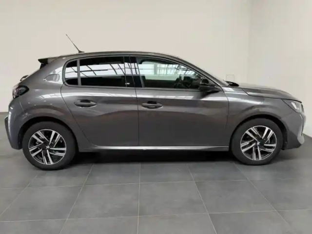Peugeot 208 1.2 100 allure carplay gps — photo 4