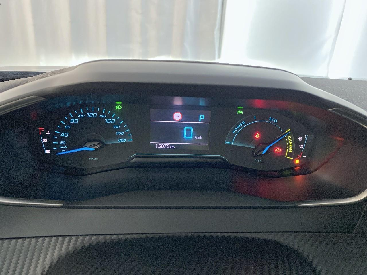 Peugeot 2008 hybrid 145 e-dcs6 style — photo 13