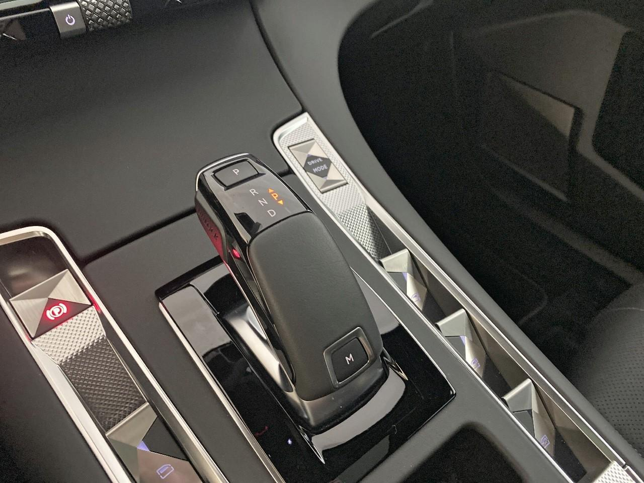 Ds Ds 7 crossback bluehdi 130 eat8 etoile — photo 15