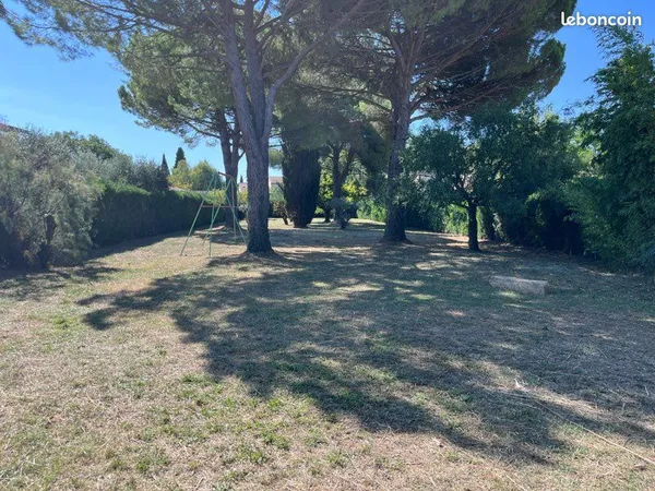 Terrain constructible de 1473 m2