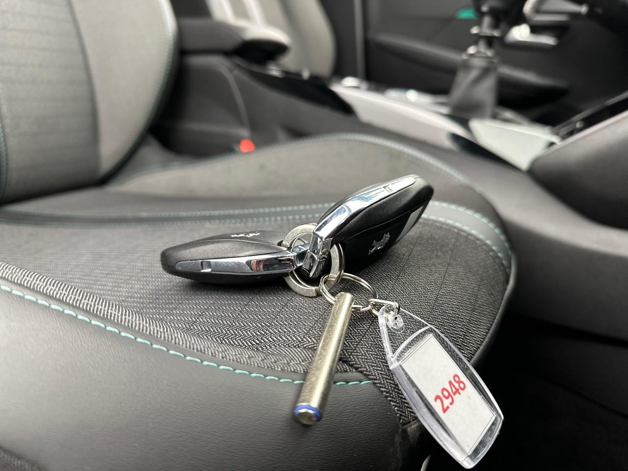 Peugeot 208 puretech 100 s&s bvm6 allure — photo 35