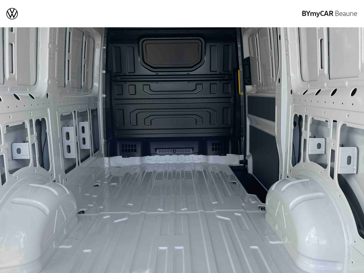 Volkswagen Utilitaires CRAFTER VAN 30 L3H3 2.0 TDI 140 CH — photo 13