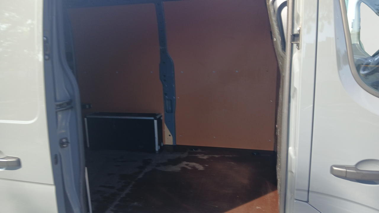 Renault MASTER FGN TRAC F3500 L1H1 BLUE DCI 135 — photo 12