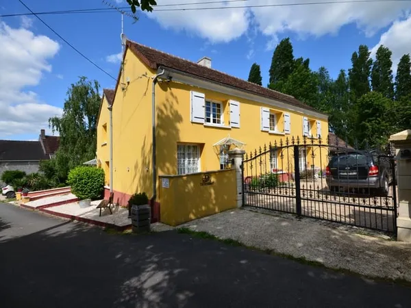 Coulommiers (77) Maison de caractère à vendre de 226 m²