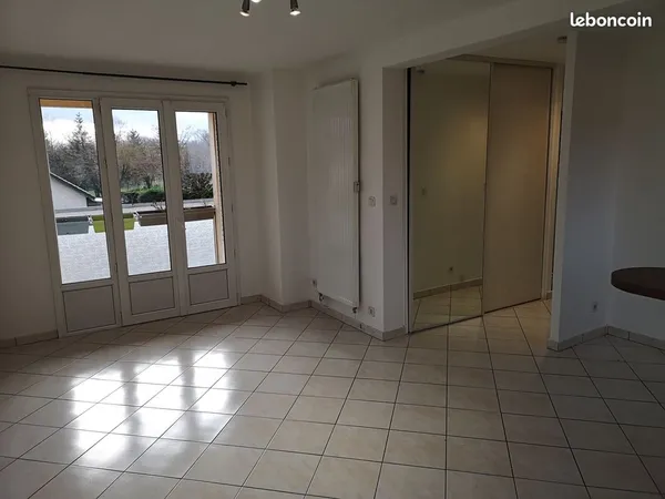 Vds appartement F3 proche Colombière