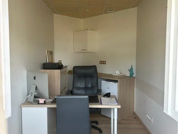 Bureau et espace de travail Location Saulxures-lès-Nancy  15m² 400€