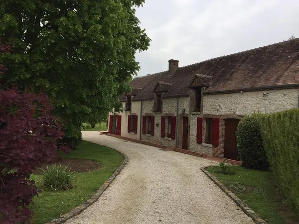Maison de caractère à Girolles 6 pièces - 139 m2