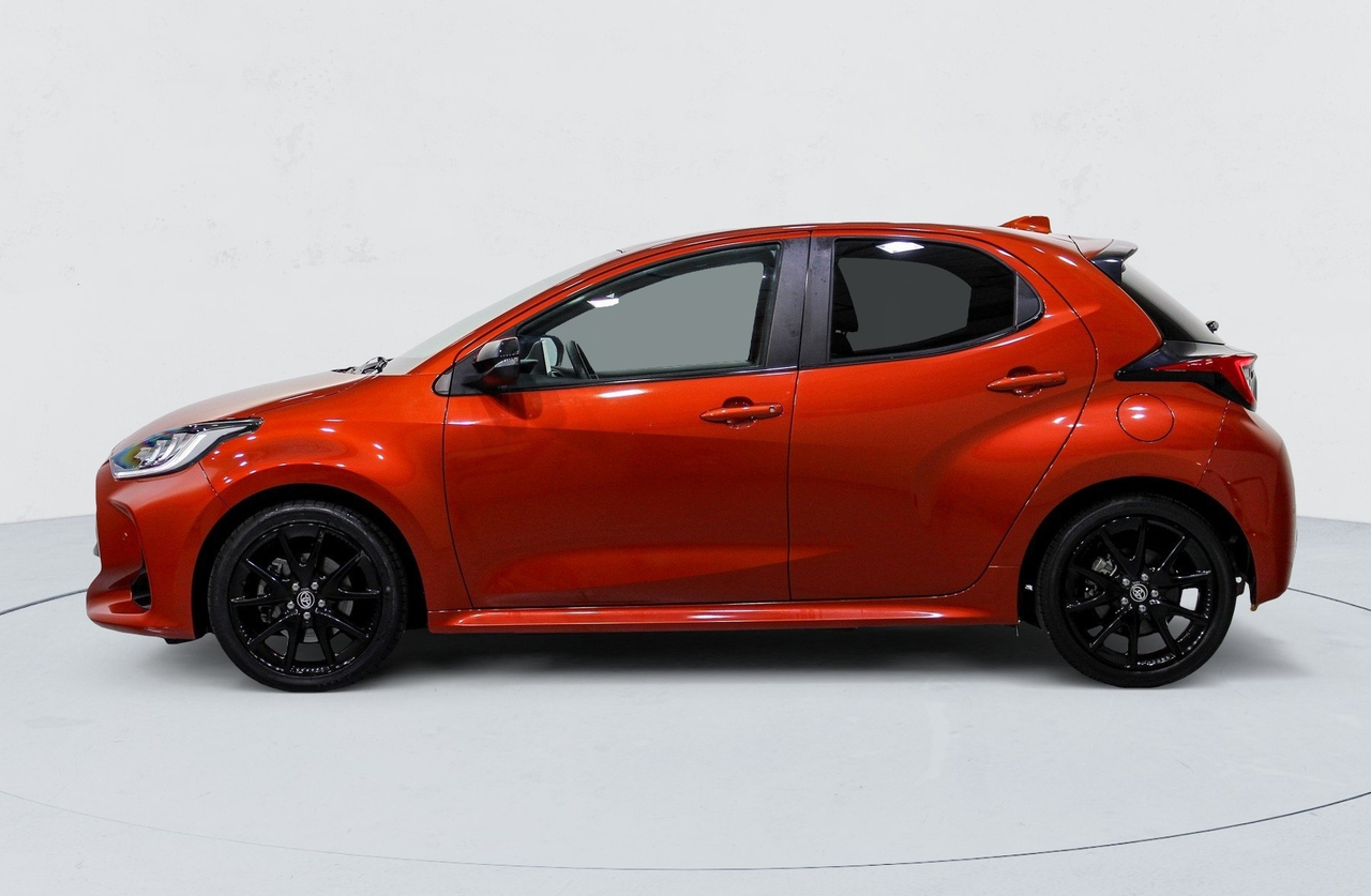 Toyota Yaris 4 — photo 2