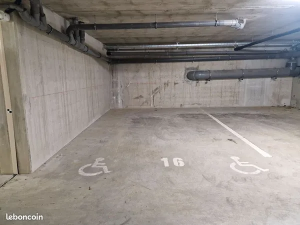 Loue place de parking