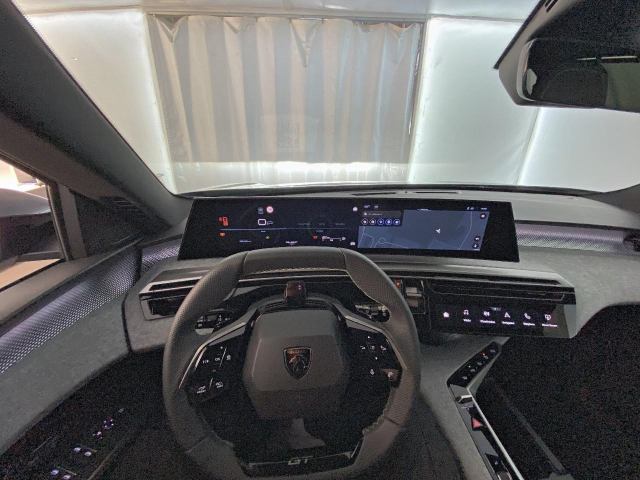 Peugeot 5008 hybrid 145 ch e-dcs6 gt — photo 12