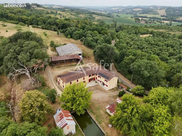 Ferme 12 pièces 568 m²