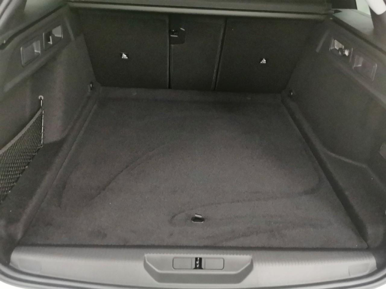 Peugeot 308 sw hybrid 145 e-dcs6 allure — photo 14