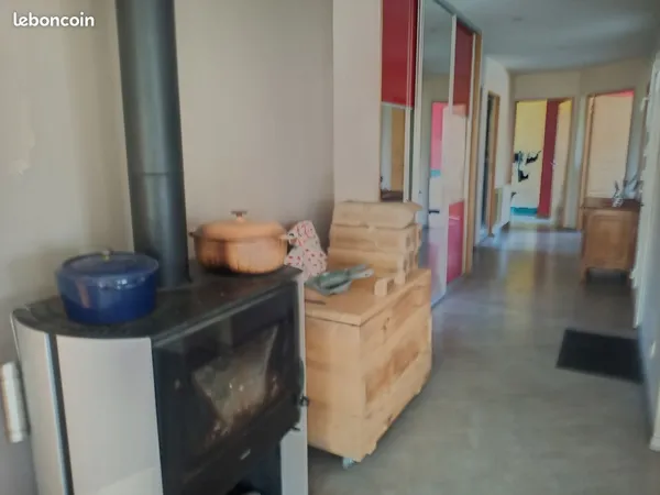 Maison individuelle dans endroit calme