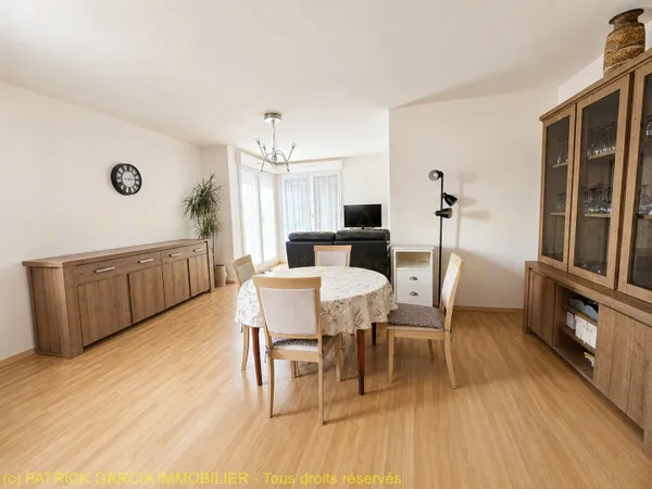 MIGENNES COEUR DE VILLE, RESIDENCE SECURISEE PROCHE GARE SNC
