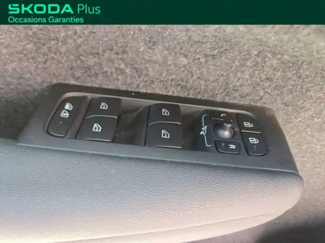 Volvo Xc40 recharge 231 ch 1edt start — photo 11