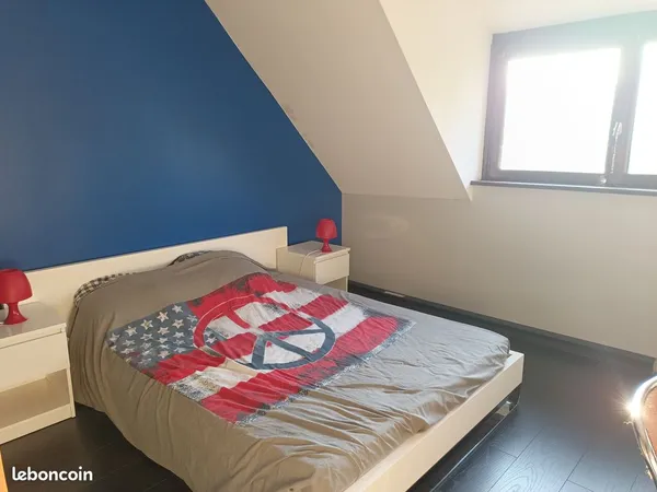 Chambre bleue chez l'habitant pour étudiant(e) à l'Alagnier