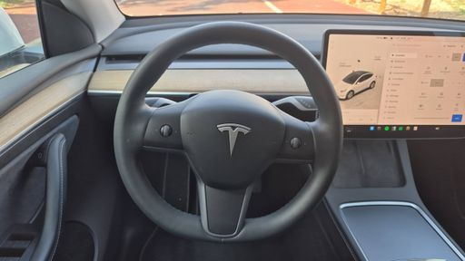 Tesla Model Y 275 Rwd - Standard Range – 2022 – 36852 km – Électrique – Boîte Automatique — photo 37