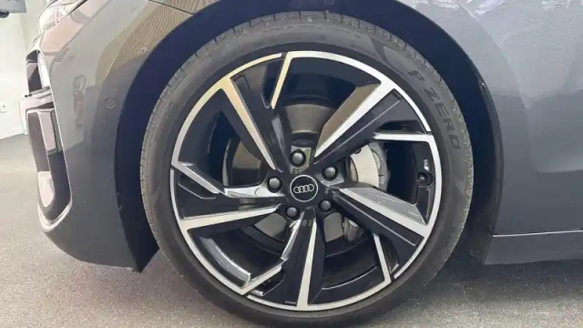 Audi A6 e-tron avant performance 367 ch 100 kwh — photo 8