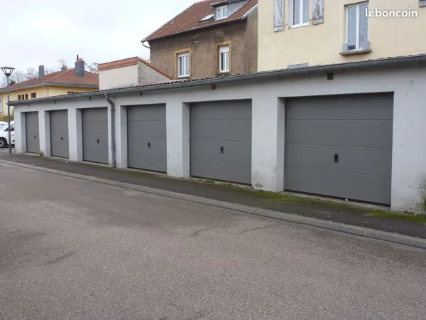 Garage à louer