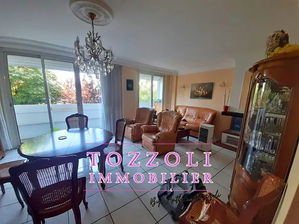 Appartement Bron 4 pièce(s) 73.22 m2