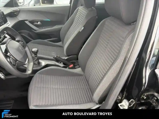 Peugeot 2008 1.5 bluehdi 110ch s&amp;s style — photo 11