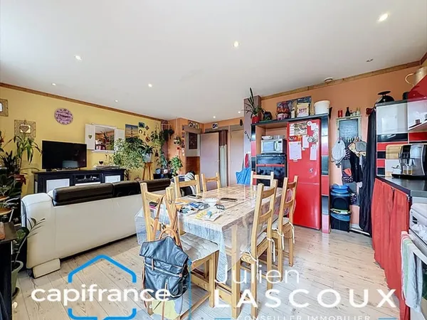 VILLARD DE LANS (38) Spacieux appartement familial avec balcon et fort potentiel d'aménagement