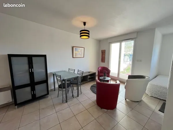 Studio 1 pièce 32 m²