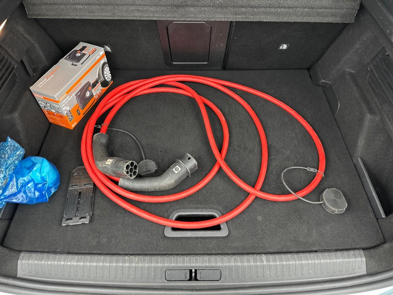 Citroën C4 e-c4 136 ch automatique shine pack — photo 6