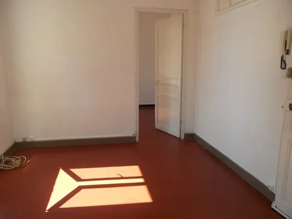 A Louer - Appartement T2 à HYERES