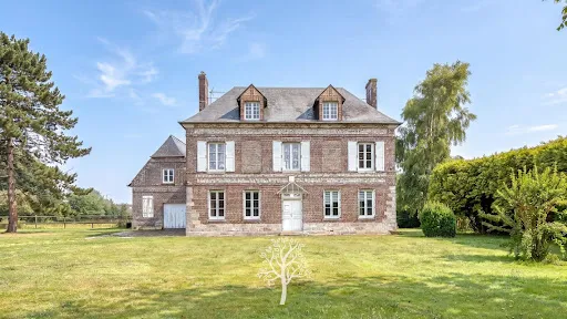 Maison 6 pièces 220 m²