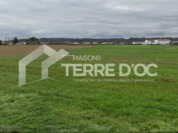 Terrain à vendre à Lagrave