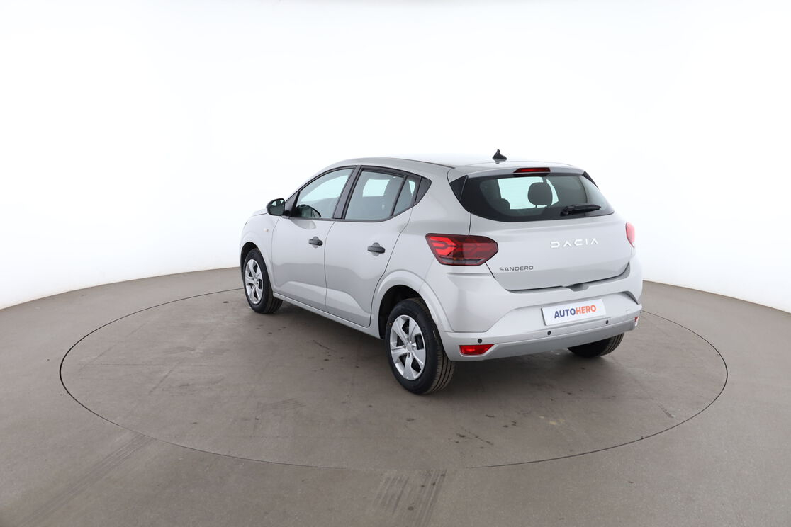 Dacia Sandero 1.0 SCe Essential — photo 3