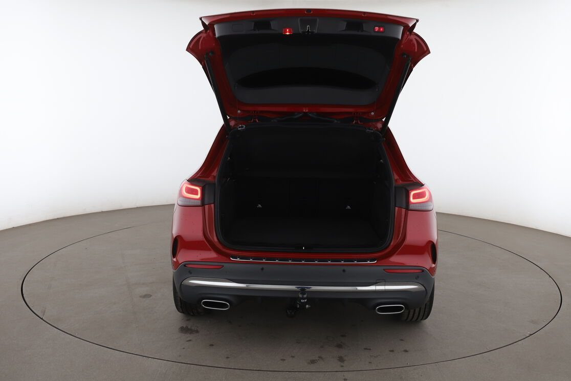 Mercedes-Benz GLA 200 d AMG Line DCT — photo 15