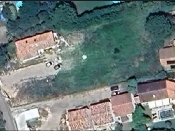 Terrain 612 m² LIRAC