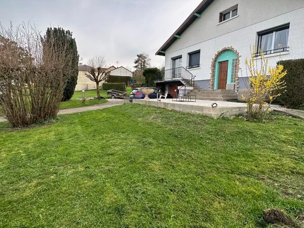 Maison individuelle rénove à neuf