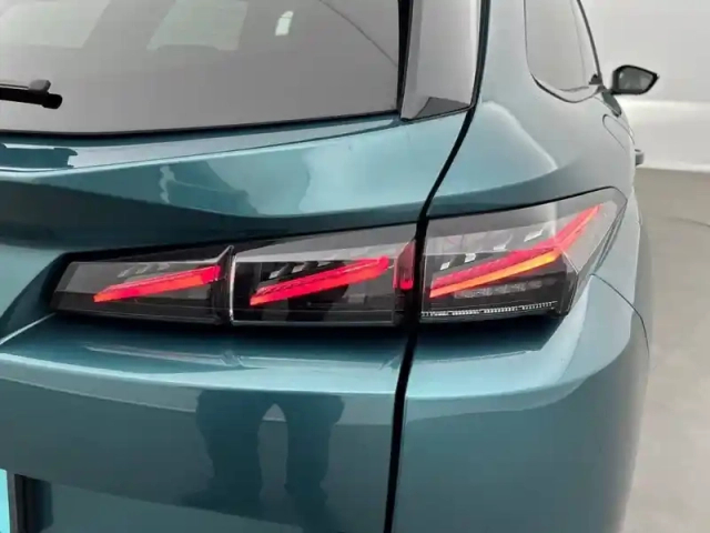 Peugeot 308 sw puretech 130ch s&amp;s eat8 — photo 57